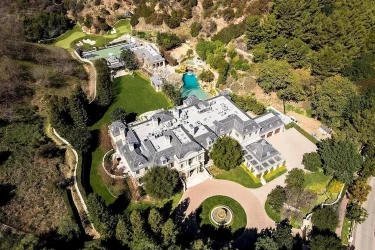 The Prestige Effect: 7 Most-Viewed Celebrity Estates on JamesEdition in 2025